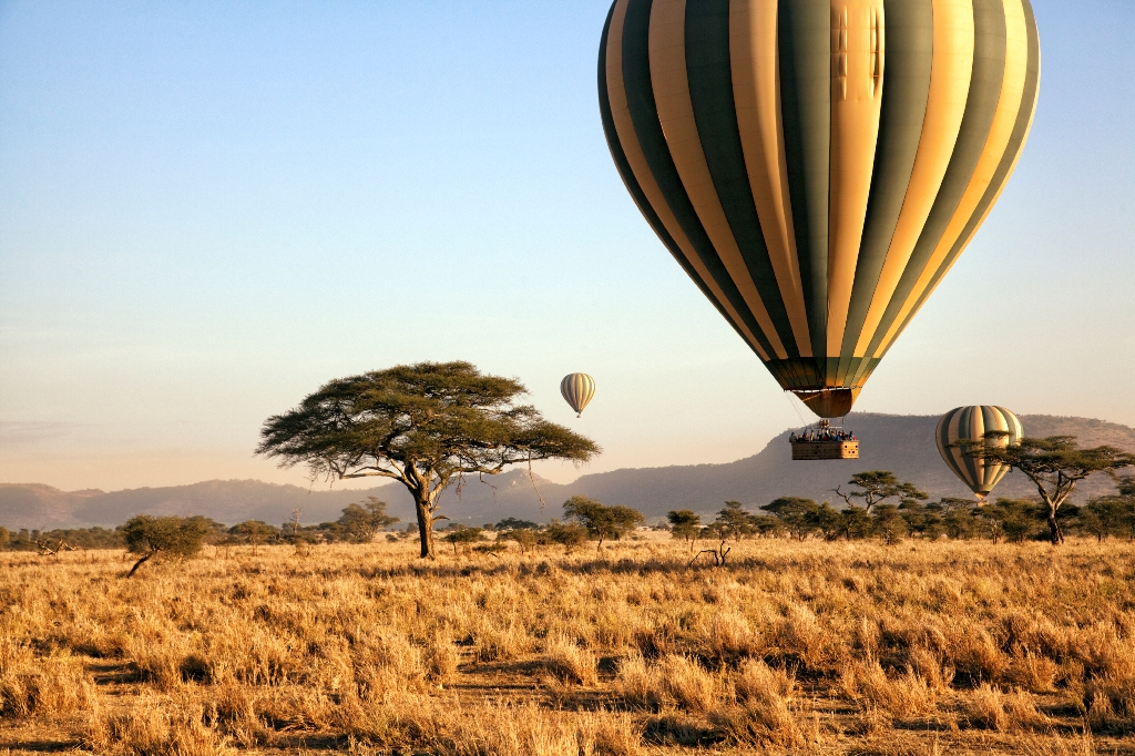 5 Days Serengeti Hot Air Balloon Safari in Tanzania